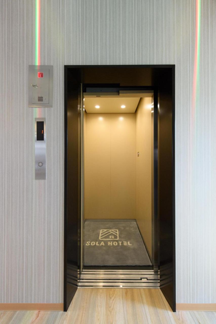 Sola Hotel Токио Экстерьер фото